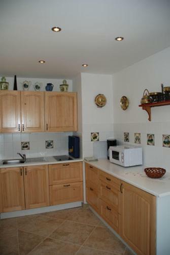 Villa Kreuthhof Appartements Клостернойбург Екстериор снимка