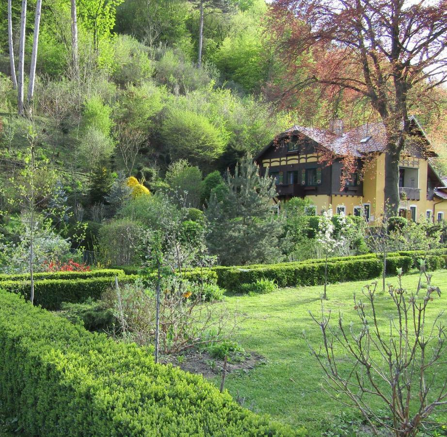 Villa Kreuthhof Appartements Клостернойбург Екстериор снимка
